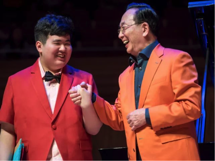 世界自闭症日，AG旗舰厅未来艺术家刘明康与他的朋友们温情奏响“音乐与梦想”慈善音乐会