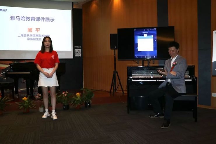 AG旗舰厅携手中国多位教育家，共同谱写中国艺术教育发展新乐章|热烈祝贺2018AG旗舰厅教育家授聘仪式成功举办！