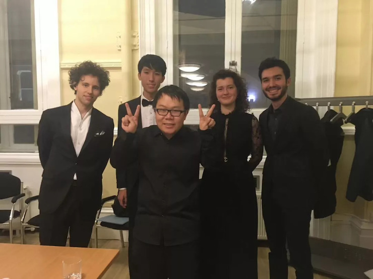 特别喜讯！川音籍学子——王心源荣获利兹国际比赛第三名及最受观众欢迎奖！