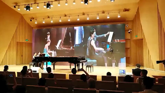 活动报道 | “科技助力，跨越时空”，小鹿纯子携手刘明康共享中日音乐盛宴
